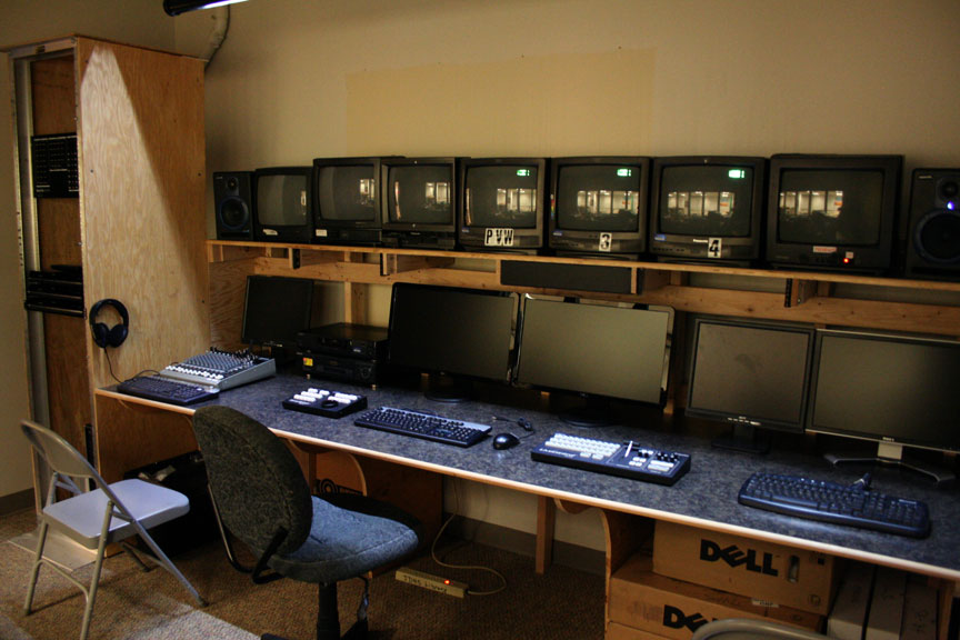 JDHS_PCR_Desk_Gear_2.jpg